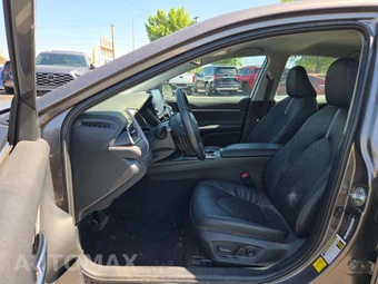 2024 Toyota Camry XSE - miniatura 3