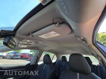 2024 Toyota Camry XSE - miniatura 8