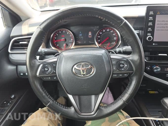 2024 Toyota Camry XSE - miniatura 10