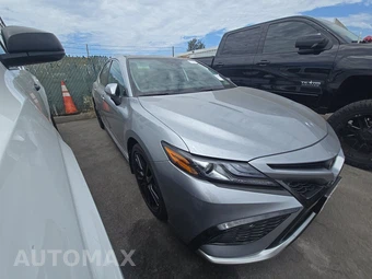 2024 Toyota Camry XSE - miniatura 3