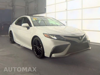 2024 Toyota Camry XSE - miniatura 3