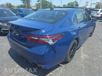 2024 Toyota Camry XSE - miniatura 3