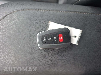 2024 Toyota Camry XSE - miniatura 5