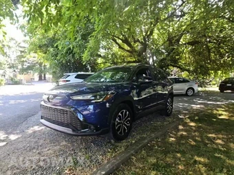 2024 Toyota Corolla Cross Hybrid SE