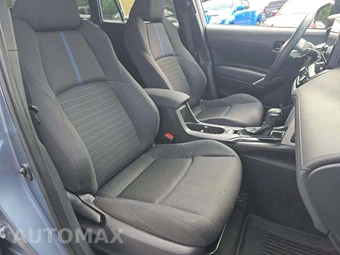 2024 Toyota Corolla Cross Hybrid SE - miniatura 15