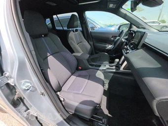 2024 Toyota Corolla Cross Hybrid SE - miniatura 8