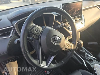 2024 Toyota Corolla Cross Hybrid XSE - miniatura 10