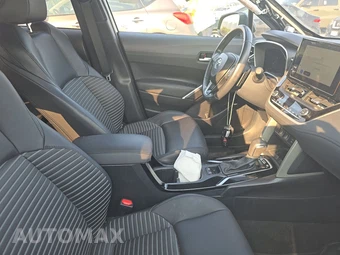 2024 Toyota Corolla Cross Hybrid XSE - miniatura 8