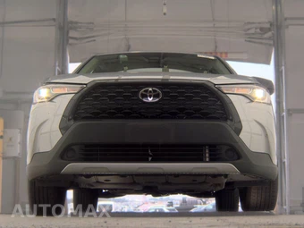 2024 Toyota Corolla Cross L - miniatura 3