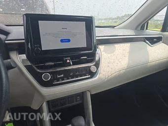 2024 Toyota Corolla Cross L - miniatura 17