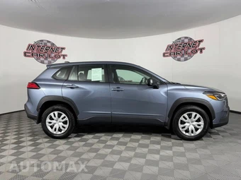 2024 Toyota Corolla Cross L - miniatura 8