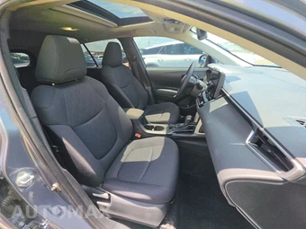 2024 Toyota Corolla Cross LE - miniatura 8