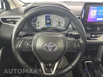2024 Toyota Corolla Cross LE - miniatura 10