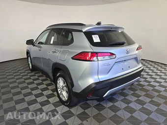 2024 Toyota Corolla Cross LE - miniatura 6