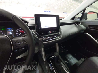 2024 Toyota Corolla Cross LE - miniatura 10