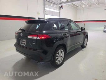 2024 Toyota Corolla Cross LE - miniatura 3