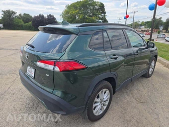2024 Toyota Corolla Cross LE - miniatura 3
