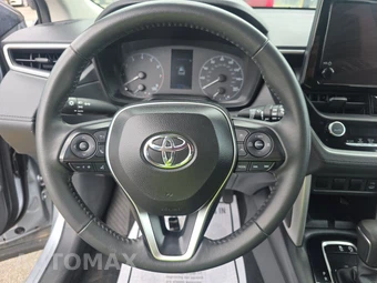 2024 Toyota Corolla Cross LE - miniatura 10