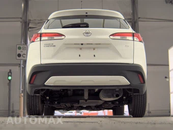 2024 Toyota Corolla Cross LE - miniatura 7