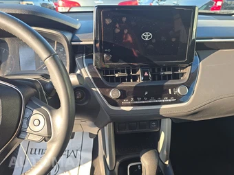 2024 Toyota Corolla Cross LE - miniatura 11