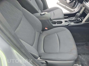 2024 Toyota Corolla Cross LE - miniatura 18