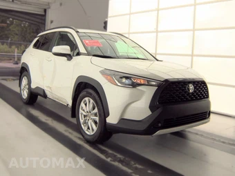 2024 Toyota Corolla Cross LE - miniatura 3
