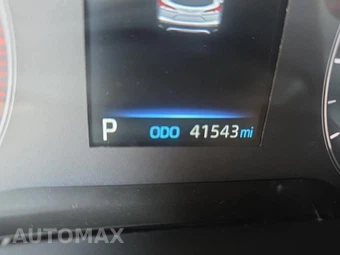 2024 Toyota Corolla Cross LE - miniatura 15