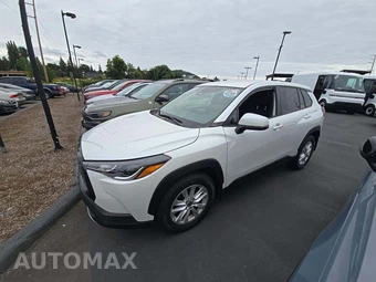 2024 Toyota Corolla Cross LE