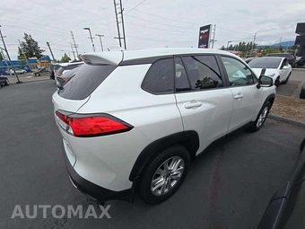 2024 Toyota Corolla Cross LE - miniatura 3