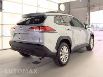 2024 Toyota Corolla Cross LE - miniatura 4
