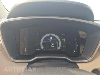 2024 Toyota Corolla Cross XLE - miniatura 9