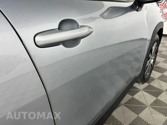 2024 Toyota Corolla Cross XLE - miniatura 33