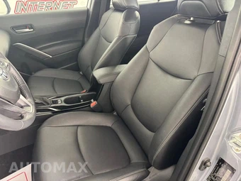 2024 Toyota Corolla Cross XLE - miniatura 35