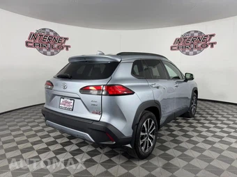 2024 Toyota Corolla Cross XLE - miniatura 7