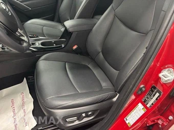 2024 Toyota Corolla Cross XLE - miniatura 13