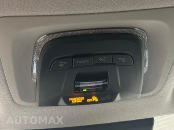 2024 Toyota Corolla Cross XLE - miniatura 32