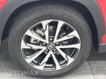 2024 Toyota Corolla Cross XLE - miniatura 6