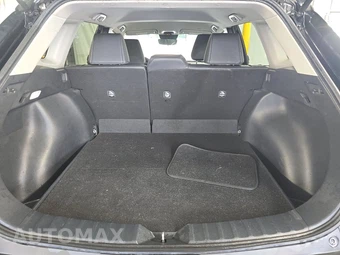 2024 Toyota Corolla Cross XLE - miniatura 16