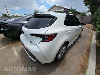 2024 Toyota Corolla Hatchback SE - miniatura 3