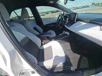 2024 Toyota Corolla Hatchback SE – miniatura 8