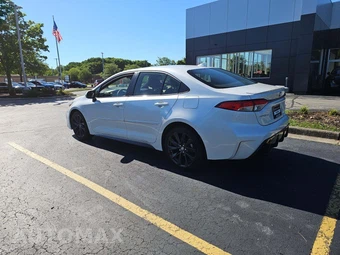 2024 Toyota Corolla Hybrid SE Sedan - miniatura 2