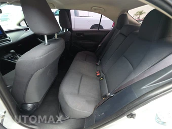 2024 Toyota Corolla LE Sedan - miniatura 13
