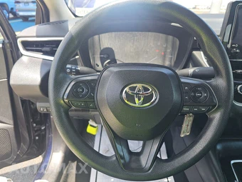 2024 Toyota Corolla LE Sedan - miniatura 10