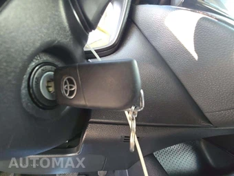 2024 Toyota Corolla LE Sedan - miniatura 5