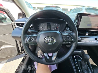 2024 Toyota Corolla LE Sedan - miniatura 10