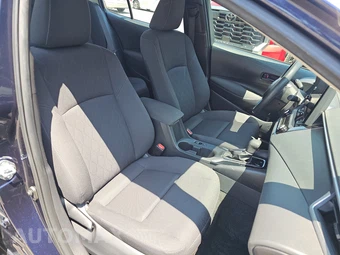 2024 Toyota Corolla LE Sedan - miniatura 8