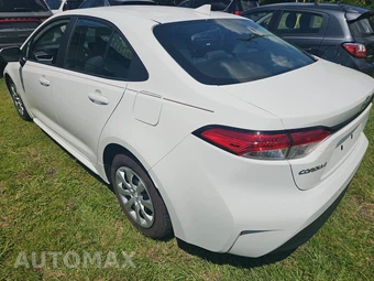 2024 Toyota Corolla LE Sedan - miniatura 6