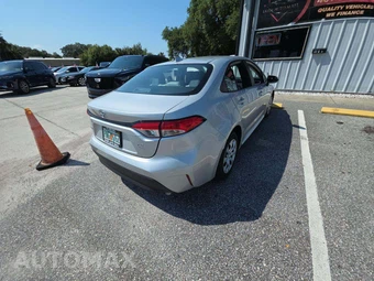 2024 Toyota Corolla LE Sedan - miniatura 3