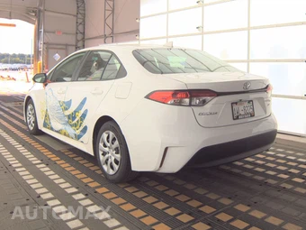 2024 Toyota Corolla LE Sedan - miniatura 6
