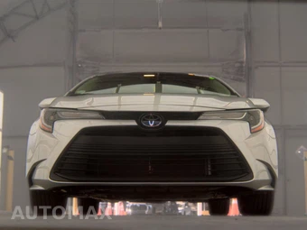 2024 Toyota Corolla LE Sedan - miniatura 3